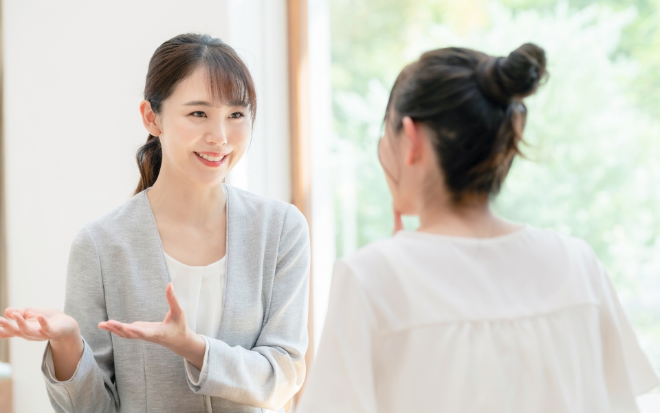 Enjoy expert beauty treatments in a private setting at Lienjang, where our medical team and skincare specialists provide tailored services just for you.